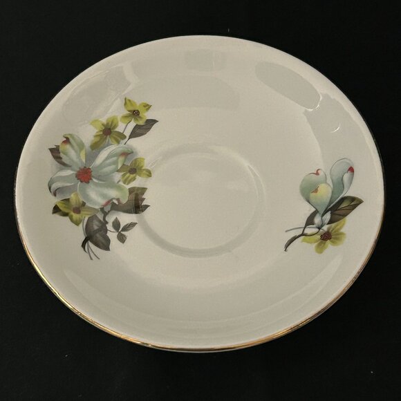 beautiful vintage tea cup & saucer. Crown Prince Vancouver BC - Picture 3 of 7